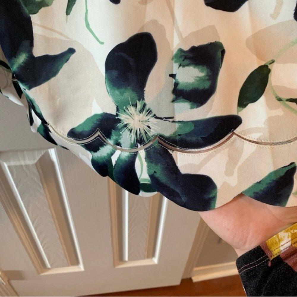 NWOT Le Chateau Floral Off Shoulder Dress with Pockets - Picture 5 of 11